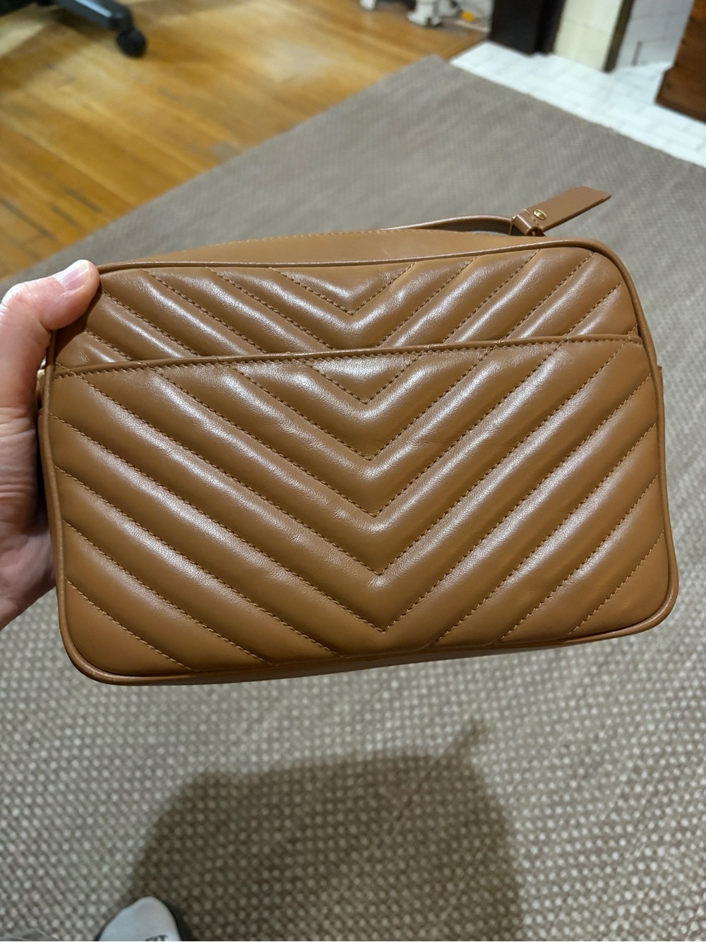 Yves Saint Laurent Chevron Quilted Leather Lou Camera Bag in Cinnamon - Picture 9 of 10